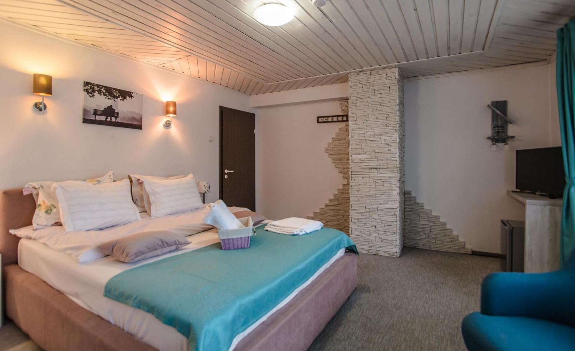 Anelisse Inn Moeciu De Sus Ngoại thất bức ảnh